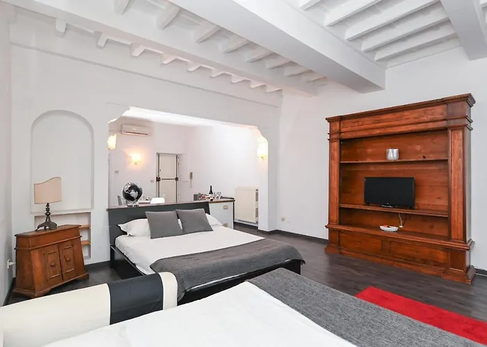 Апартаменты Gorgeous Trastevere Loft On The River