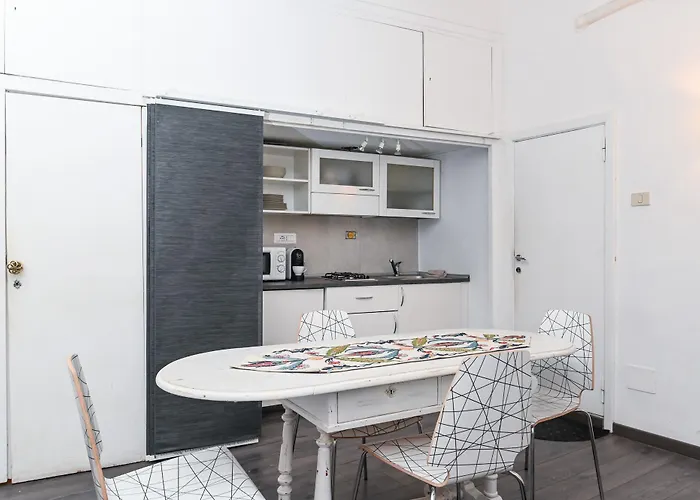 Gorgeous Trastevere Loft On The River *