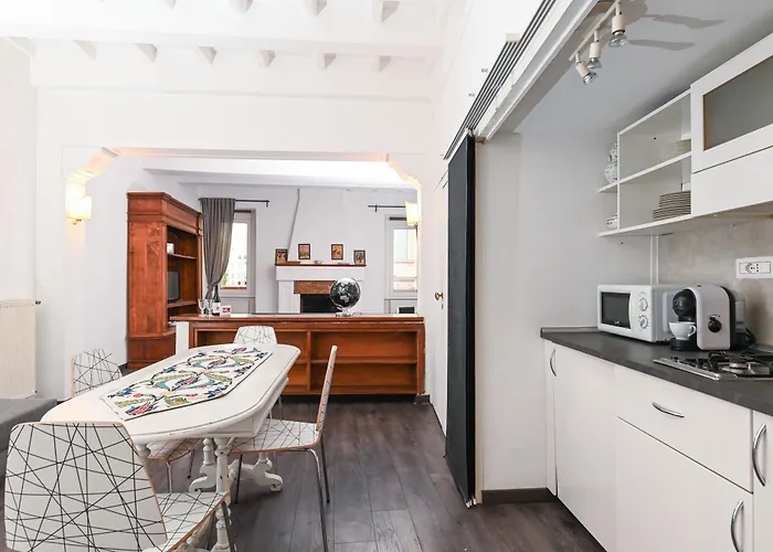 Апартаменты Gorgeous Trastevere Loft On The River *
