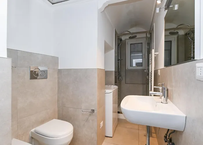 Gorgeous Trastevere Loft On The River Апартаменты